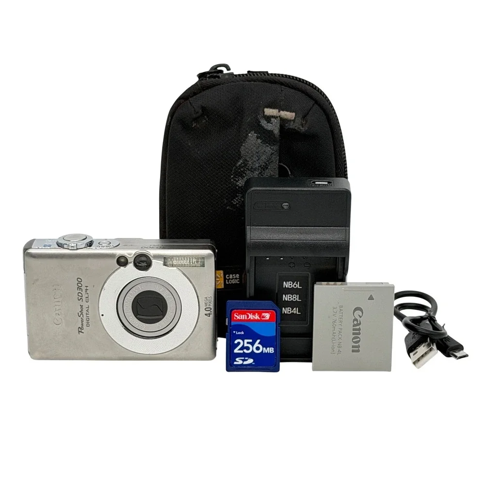 Canon PowerShot SD300 Digital ELPH 4.0MP Silver Camera Bundle SD Charger READ